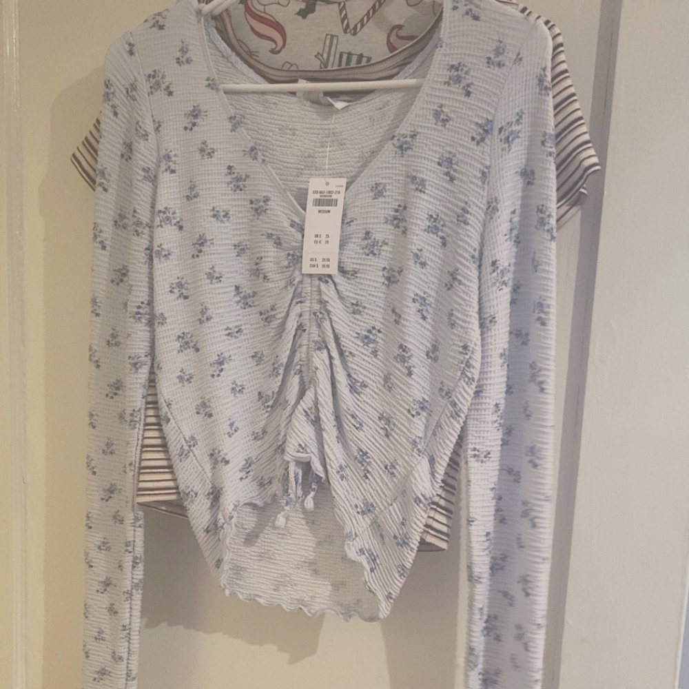 Hollister blue floral top